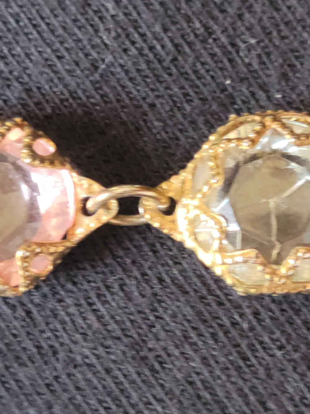N/A elegant gold